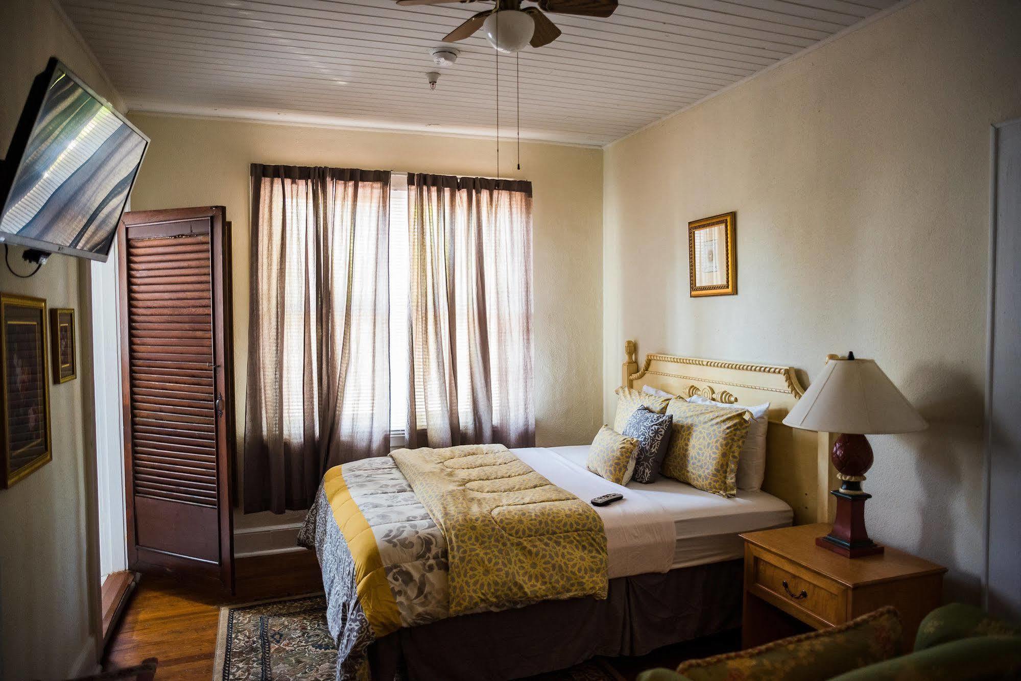 Putnam Lodge Hotel And Spa Cross City Kültér fotó